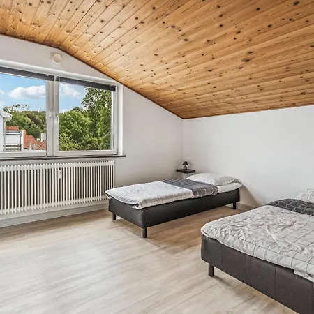 2 Bedroom Amazing In Appartamento *